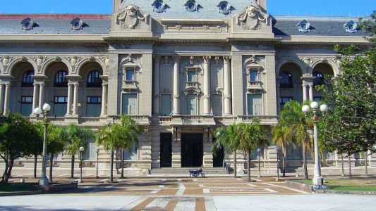 Paritarias: la Provincia retoma el diálogo con estatales y médicos