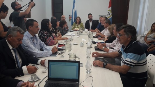 Paritarias: Los docentes ratifican el paro de la semana próxima tras la nueva oferta