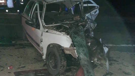 Choque frontal en la Ruta 1: Dos jóvenes perdieron la vida