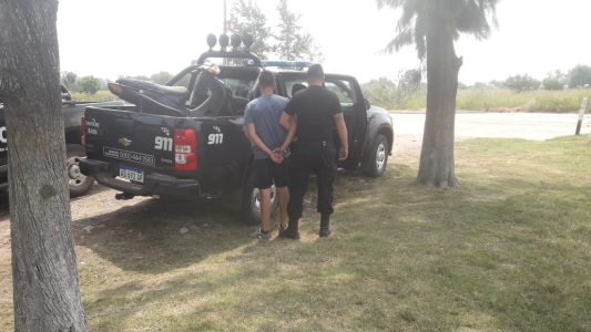 Detuvieron al joven que le prendió fuego a su mamá en Bella Italia