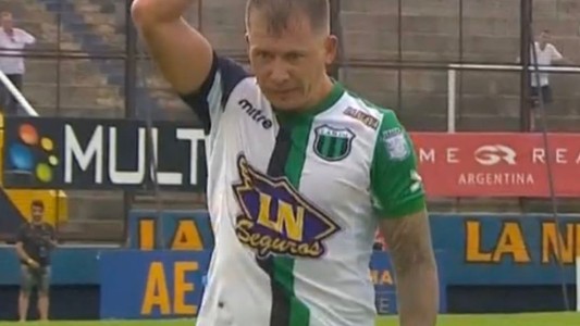 El jugador de Chicago que hizo gestos antisemitas recibió10 fechas de suspensión y rescindió su contrato