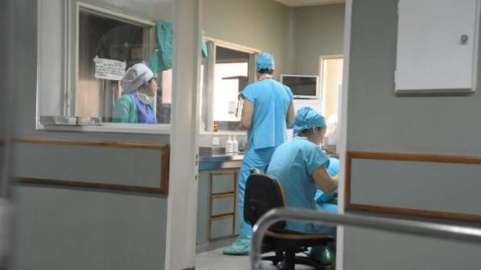 Santa Fe pagará bonificación de $3 mil al personal que presta servicio en la emergencia