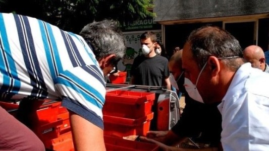 Una farmacia en La Plata tenía 2 mil frascos de alcohol en gel en un depósito