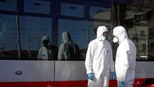 Salud informó una muerte más por coronavirus en el país y ya son 44 los fallecidos