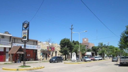 Roldán aplicó la obligatoriedad del barbijo a todos los comercios de la ciudad