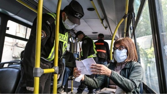 El uso de barbijos o tapabocas será obligatorio en el transporte público de todo el país