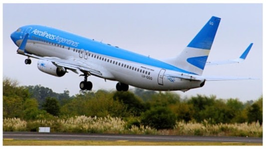 Aerolíneas rescató a 243 argentinos varados en Miami