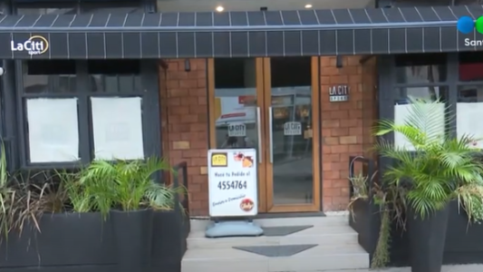 En 28 años, es la primera vez que un tradicional bar céntrico no sabe cómo subsistir