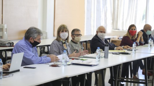 El gobierno analizó cómo continúa la cuarentena en la provincia de Santa Fe