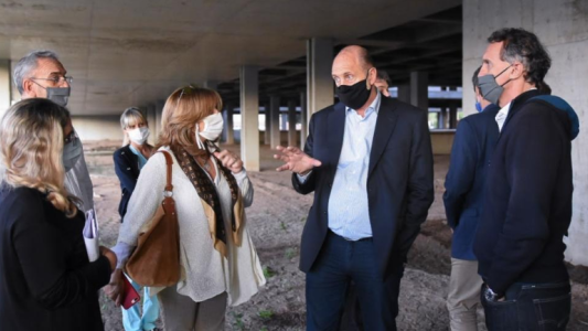 Perotti: "Tenemos una mejora del 50% de las camas públicas"