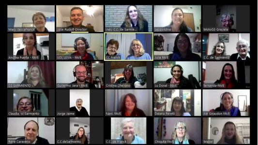 Tres coros de la región se encontraron a la distancia y mostraron sus trabajos