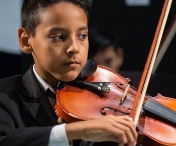 Dylan, el "Messi del violín", ahora es un Joven Santafesino Destacado