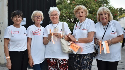 Distribuyen una guía sobre buen trato a las personas mayores