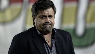 Caruso Lombardi reveló que no cobrará su sueldo hasta que no regrese el fútbol