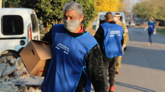 Continúa la entrega de kits alimentarios y sanitarios en Rosario y Santa Fe