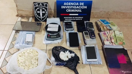 Una panchería, un lavadero de autos y un kiosco como pantalla para vender drogas