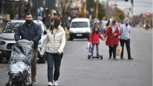 Habilitan las reuniones familiares y se hace otra ronda de caminatas recreativas