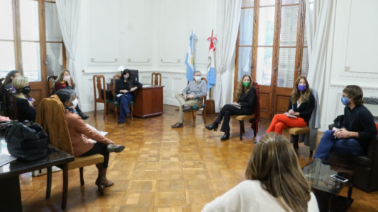 Trabajan con organizaciones sociales sobre problemáticas de las situaciones de encierro