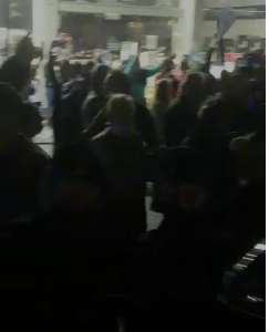 Anoche expulsaron al subinterventor de Vicentín quien retornó a Buenos Aires