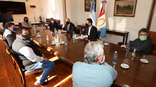 Reuniones de trabajo de Perotti con autoridades de AFA, Fececo y Sindicatos de Aceiteros