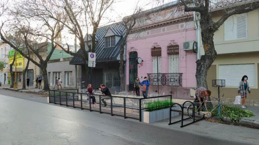 Balcones gastronómicos: proponen que los locales puedan extenderse a espacios públicos