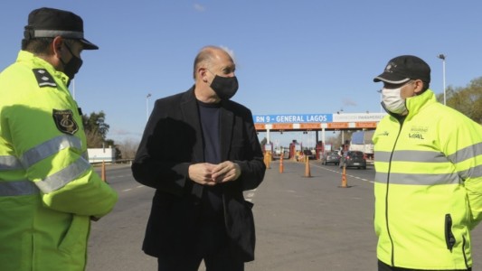 "Si no tenemos que movernos, no lo hagamos", recomendó el gobernador