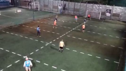 Fútbol 5 adaptado a la "nueva normalidad": los secretos del metegol humano