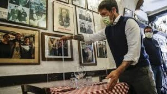 Media sanción a la emergencia para el sector hotelero, turismo y gastronómico