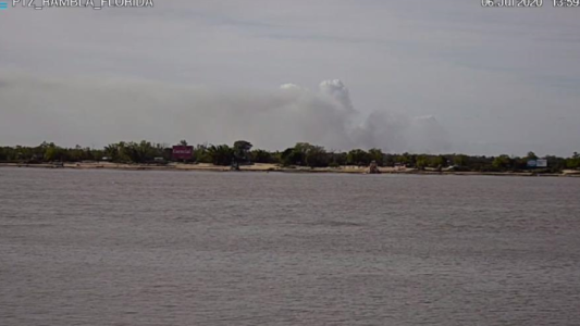 Volvieron las quemas en las islas y enviaron aviones hidrantes