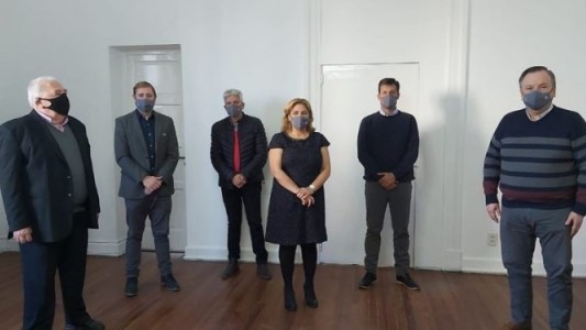 Reunión de la Comisión de Salud del Senado con la Ministra Sonia Martorano