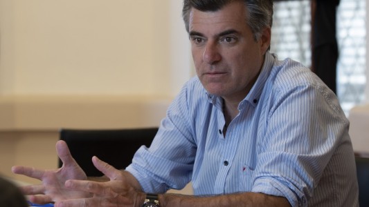 Comenzó la transferencia del segundo fondo Covid a municipios y comunas santafesinos