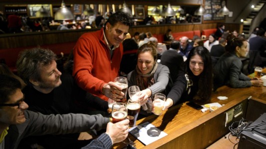 Por la pandemia de coronavirus, Rosario quiere posponer el Día del Amigo