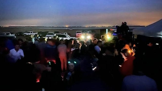 Inconsciencia: jóvenes se reunieron con DJ y armaron una fiesta en la playa de El Chaquito