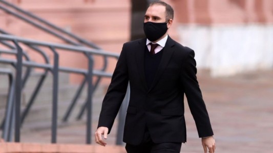 Guzmán dijo que "lo que piden los acreedores es ajustar jubilaciones y eso no lo vamos a hacer"