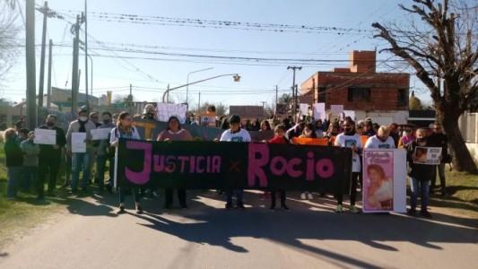 Reconquista: se realizó una nueva concentración y marcha por Rocío Vera