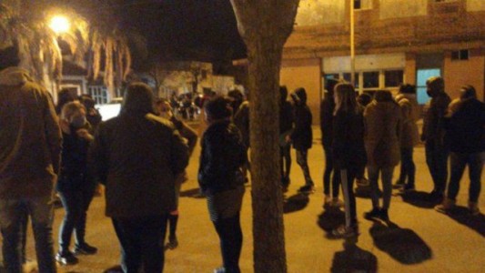 Video: Pueblada por el femicidio de Julieta Del Pino en Chañar Ladeado