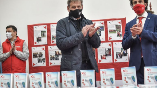 Coronavirus: la Cruz Roja donó termómetros a la Municipalidad de Santa Fe