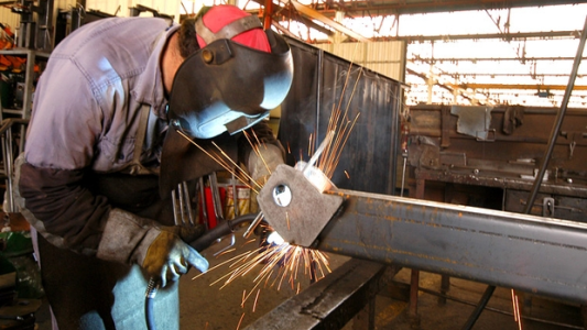 Fuerte caída de la actividad industrial en Santa Fe: la pandemia fue otro duro golpe
