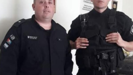 Dos policías de la Comisaría 2° de San Justo lograron rescatar a una beba que cayó en un pozo