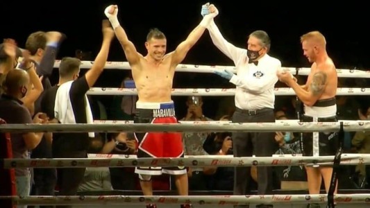 Maravilla Martínez regresó al boxeo con victoria por nocaut técnico