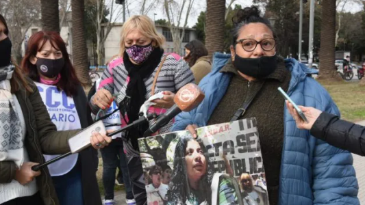 Unas 150 personas se concentraron para pedir justicia por Lorena Riquel