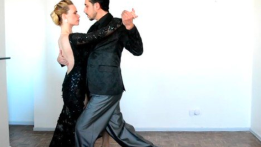 La pareja de tango que ganó el Mundial bailando en un departamento de 2 ambientes