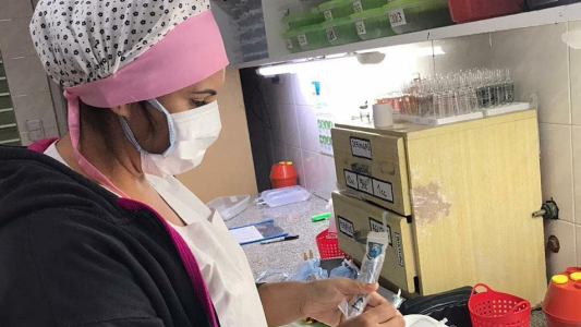 "Se está notando el gran agotamiento emocional, físico y mental" de los enfermeros