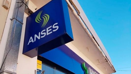 Empiezan a pagar AUH y jubilaciones: los cronogramas de Anses de septiembre