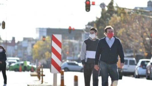 La provincia al borde del millar de casos diarios: hubo 976 este martes