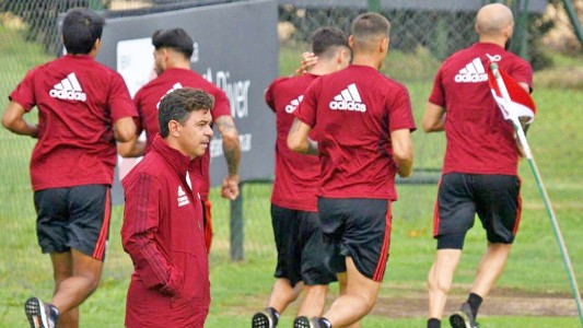 Gallardo piensa en dos equipos para jugar los partidos de la Libertadores