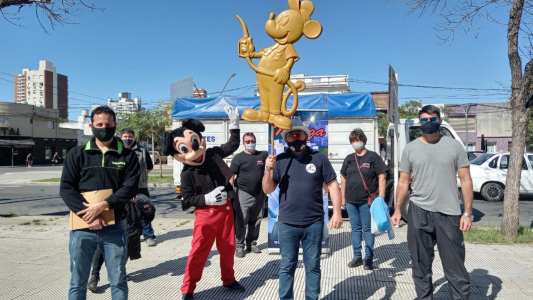 Protestas de propietarios de peloteros, salones de fiestas y de los transportistas escolares