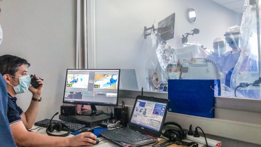 Estudiantes avanzados de carreras de salud de la UNL refuerzan equipos de la provincia