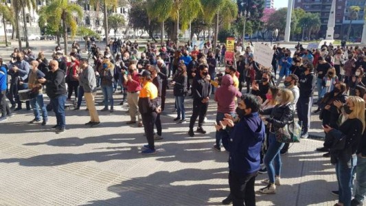 Gimnasios impulsan nueva clase al aire libre como modo de protesta