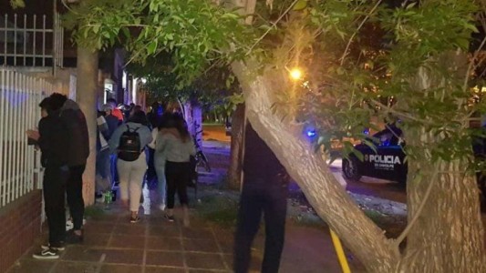 Desactivaron dos fiestas clandestinas a las que asistieron varias personas